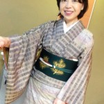 クリスマスパーティや新年会の訪問着と紅花紬訪問着
