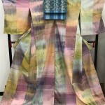 紅花など草木染めで染めて絣で手織りした逸品紬