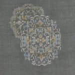 重要無形文化財本場結城紬160亀甲トビ　花家紋　濃緑